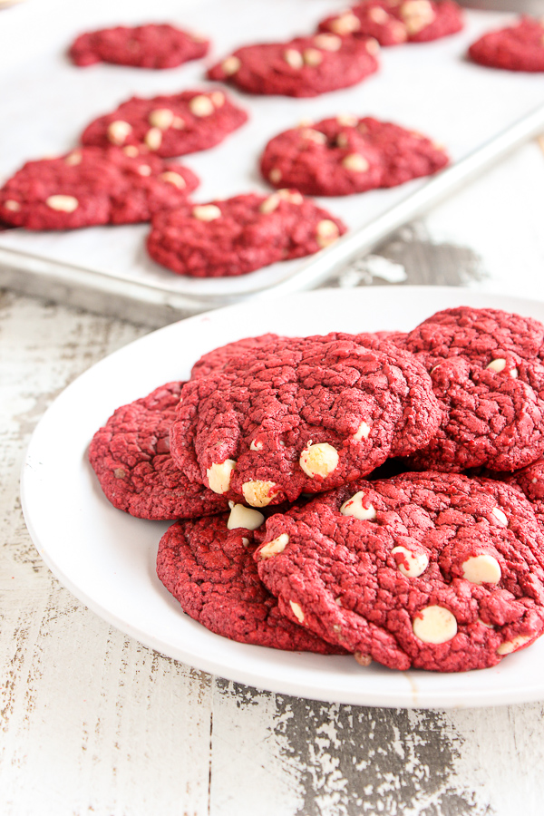 Quick Red Velvet Cookies: No Chilling, Under 30 Minutes